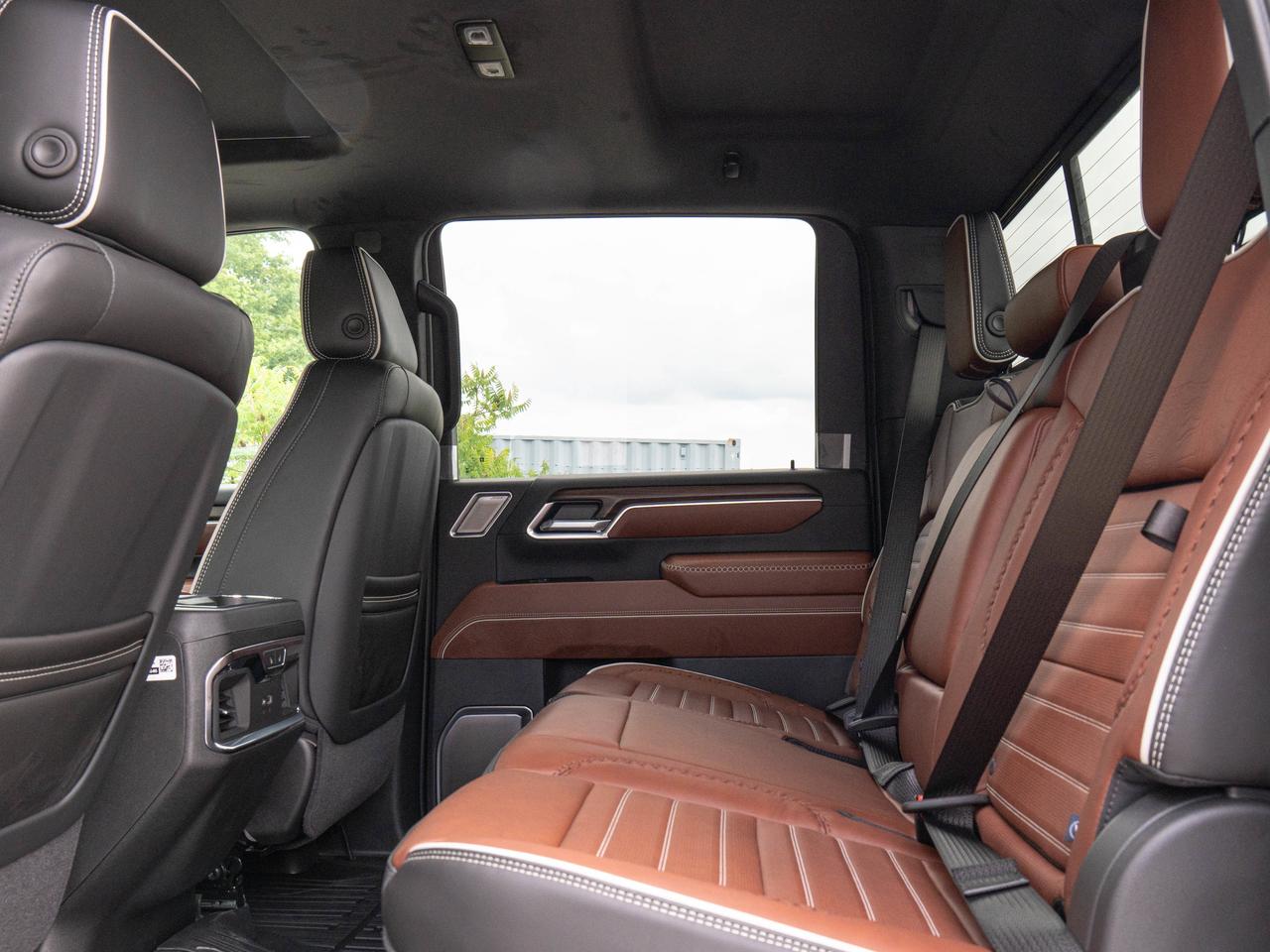 2026 GMC SIERRA 2500HD Denali Ultimate Photo