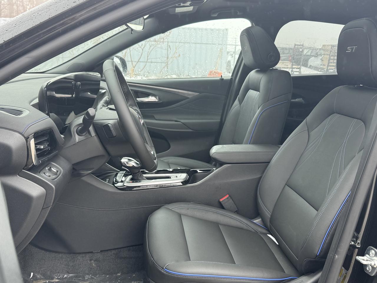2026 Buick Envista Sport Touring Photo