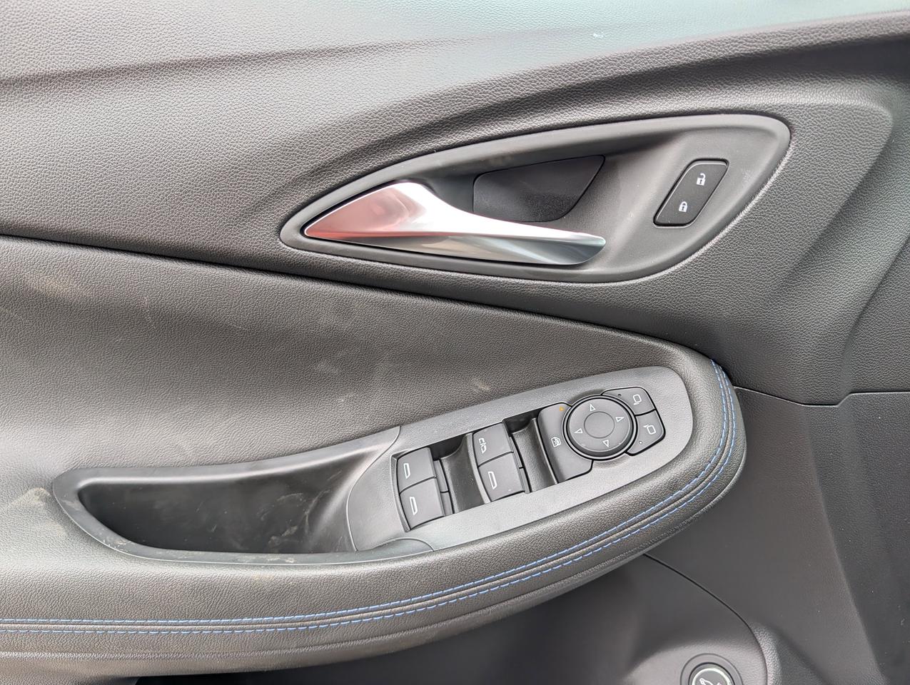 2026 Buick Encore GX Sport Touring Photo