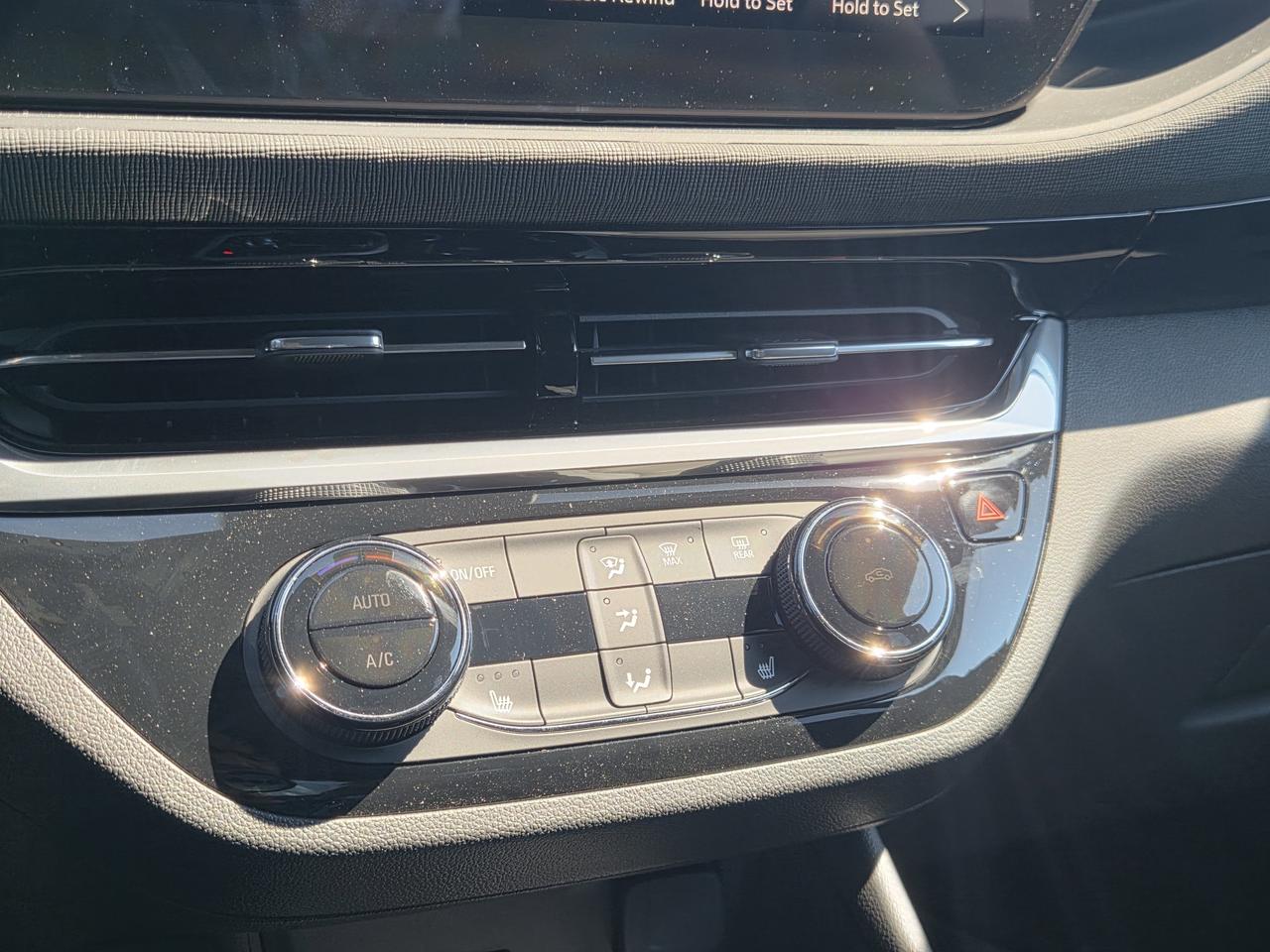 2026 Buick Envista Sport Touring Photo