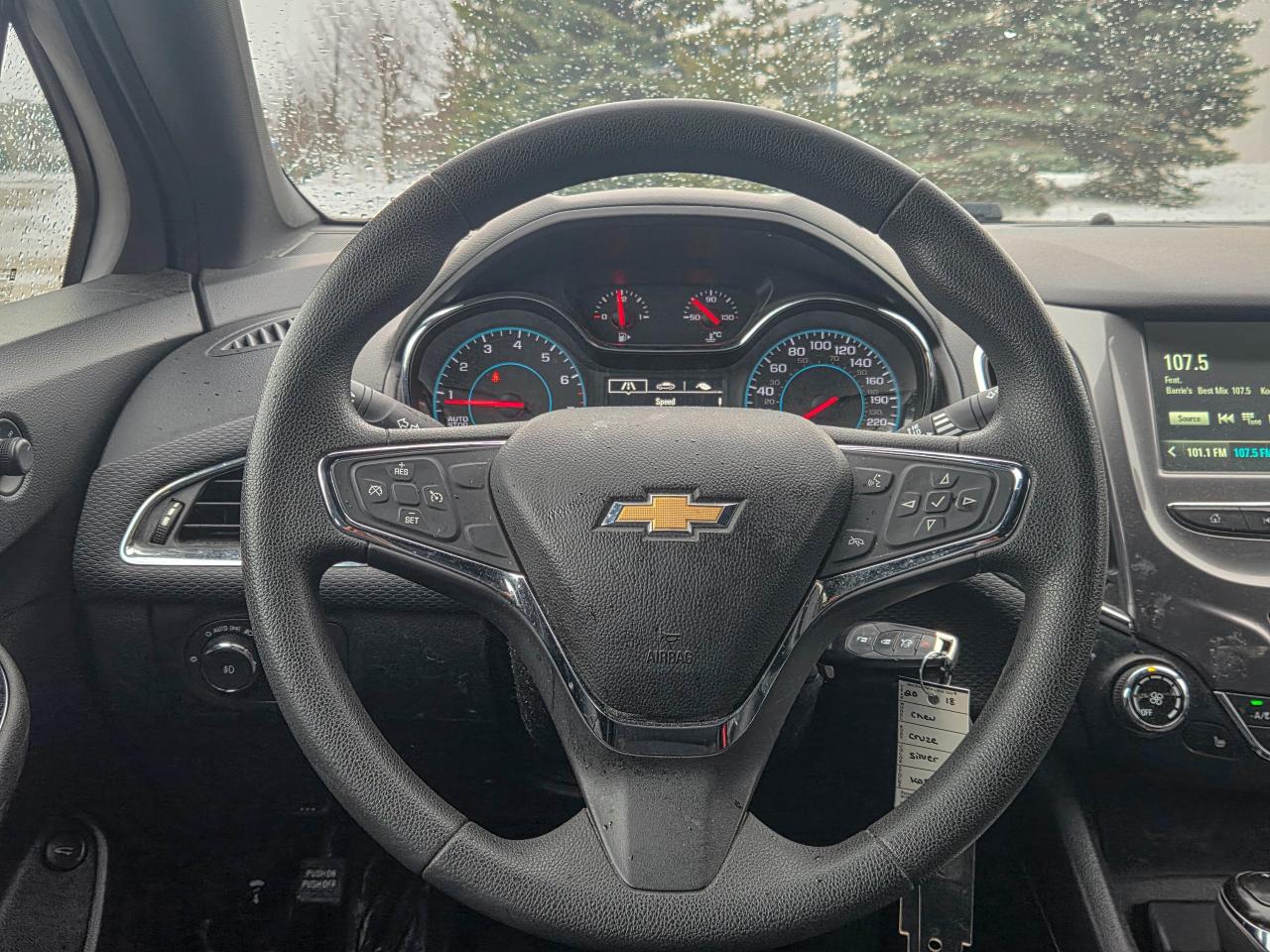2018 Chevrolet Cruze LT Photo