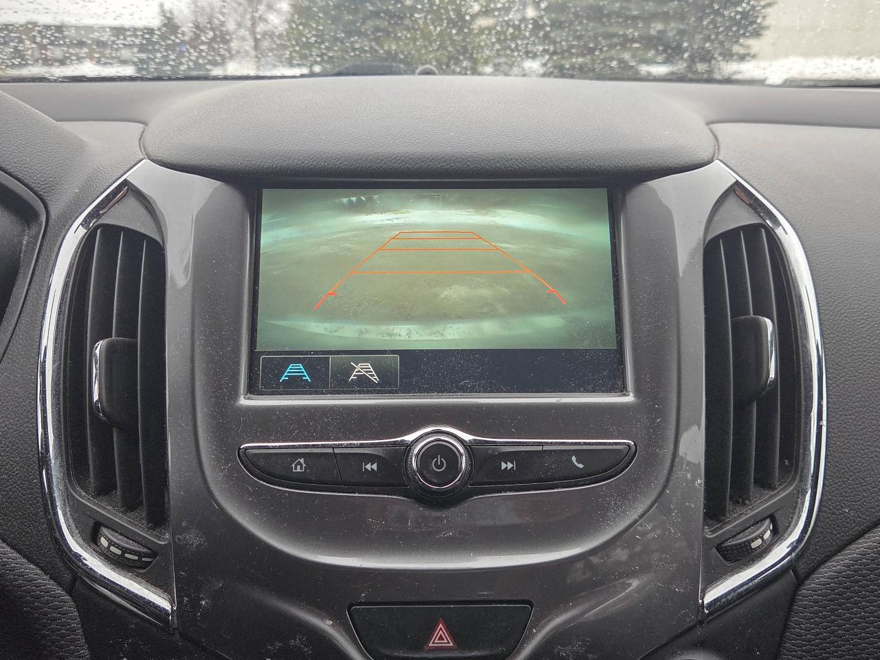 2018 Chevrolet Cruze LT Photo