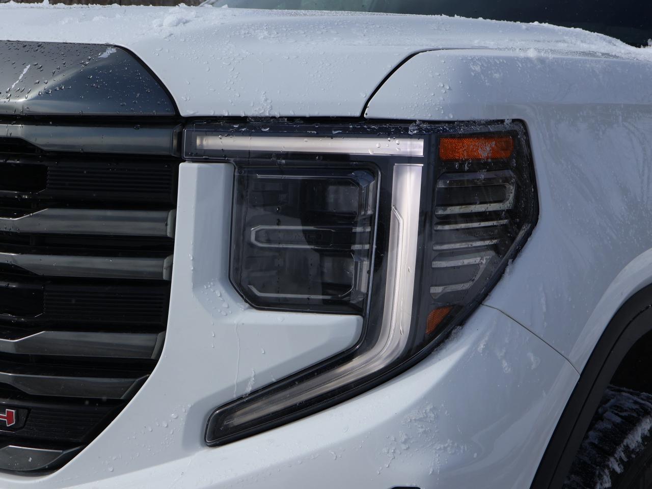 2023 GMC Sierra 1500 AT4 Photo