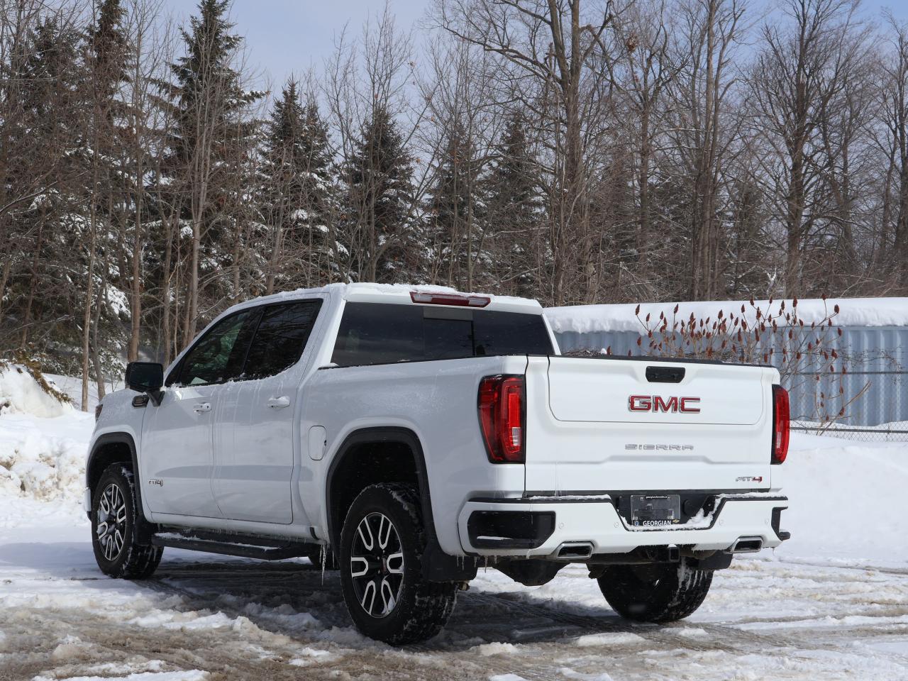 2023 GMC Sierra 1500 AT4 Photo