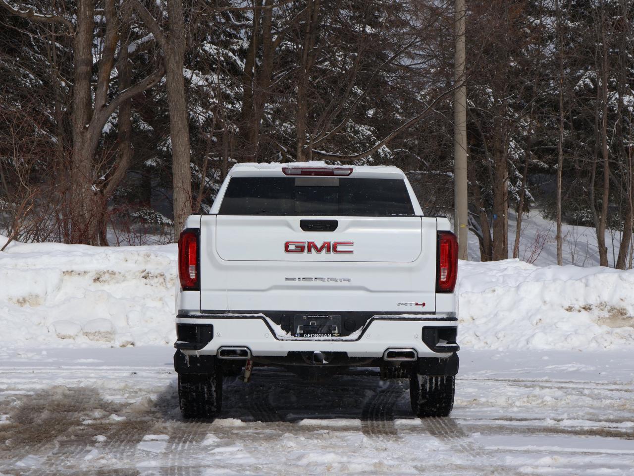 2023 GMC Sierra 1500 AT4 Photo