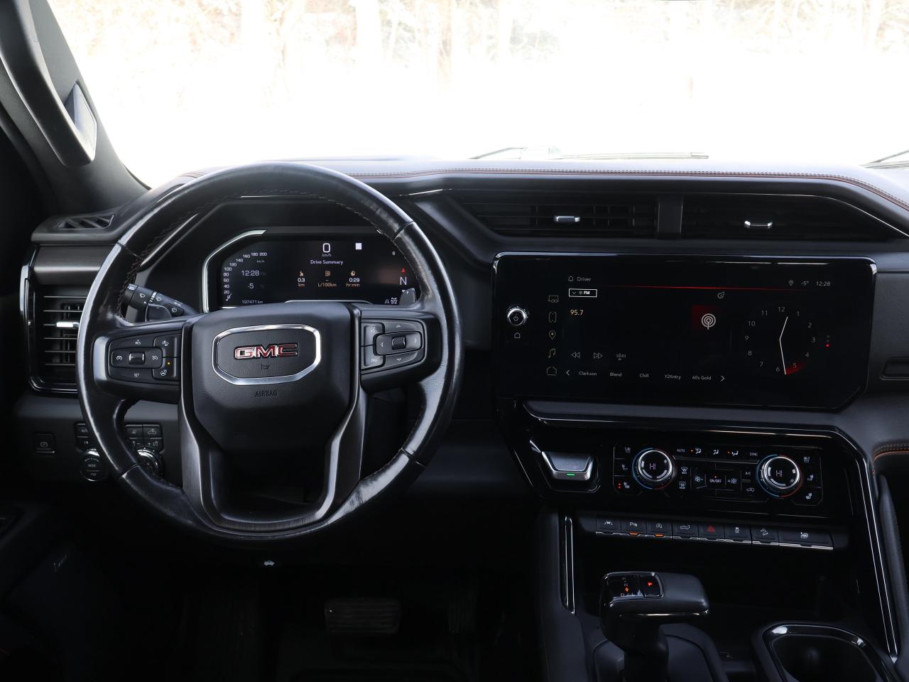 2023 GMC Sierra 1500 AT4 Photo