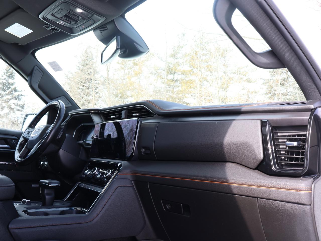 2023 GMC Sierra 1500 AT4 Photo