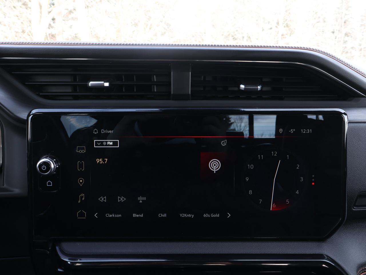 2023 GMC Sierra 1500 AT4 Photo