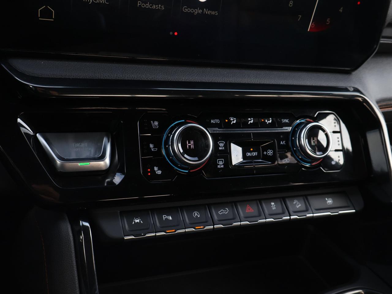 2023 GMC Sierra 1500 AT4 Photo