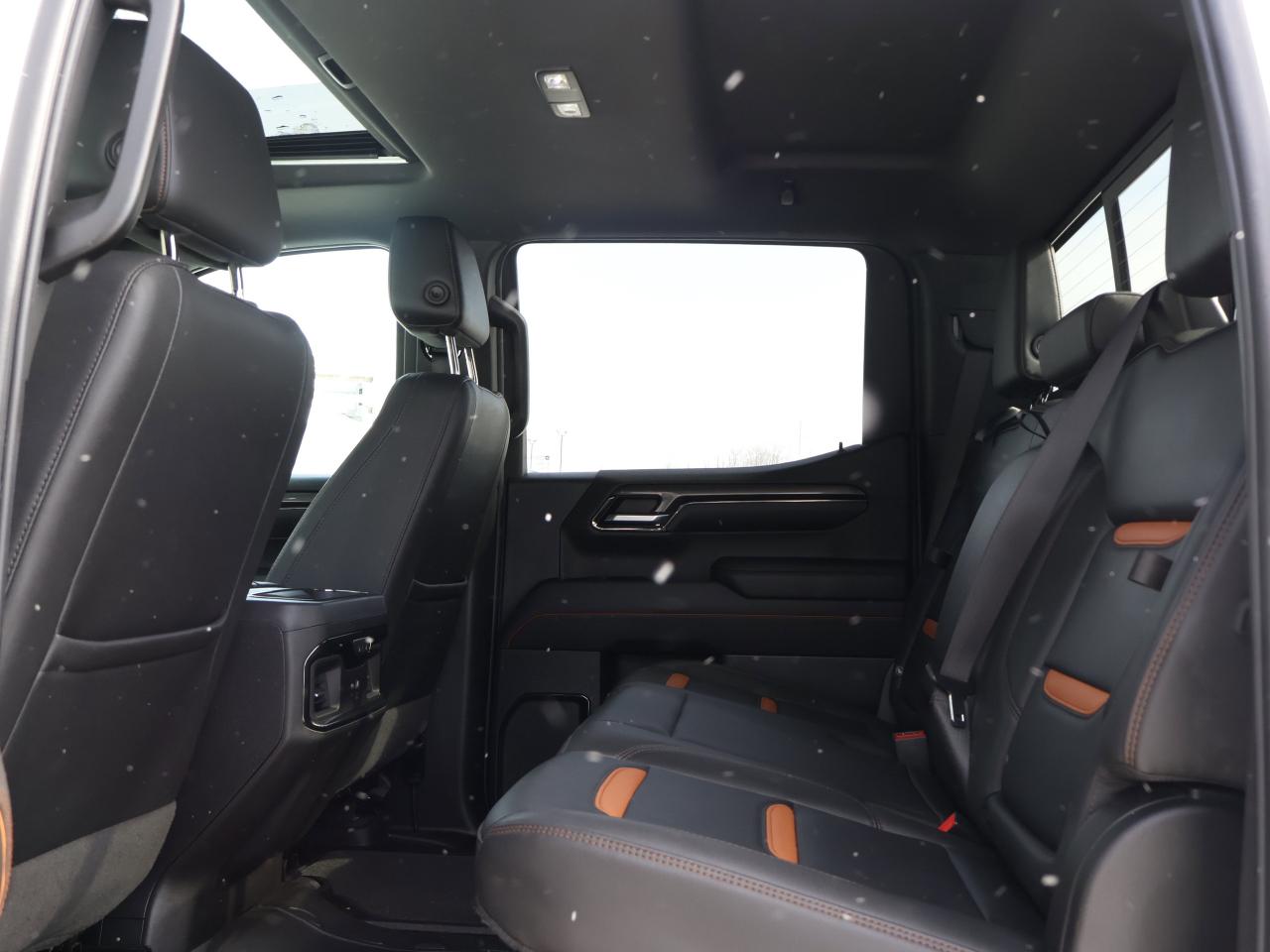 2023 GMC Sierra 1500 AT4 Photo