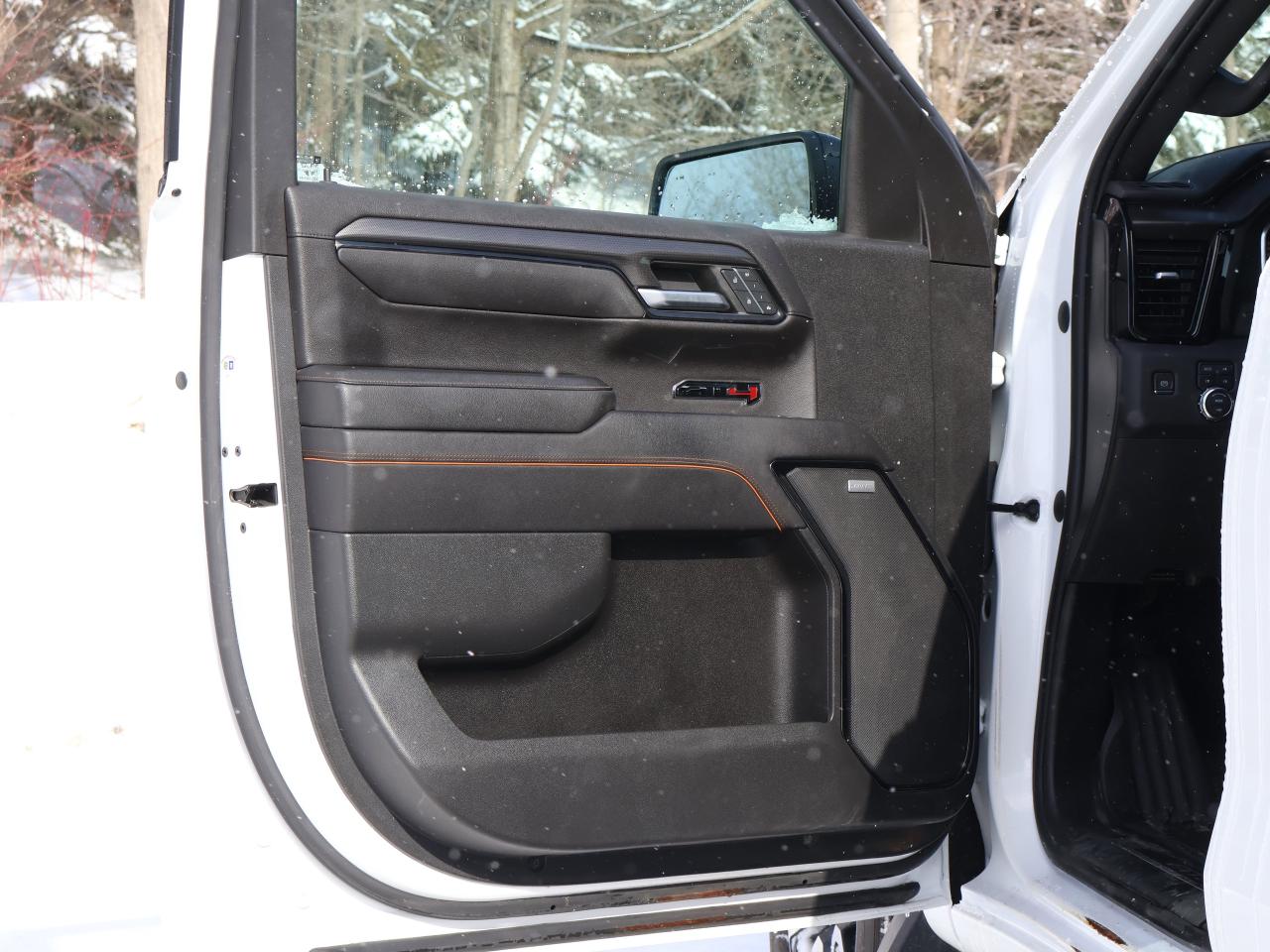 2023 GMC Sierra 1500 AT4 Photo