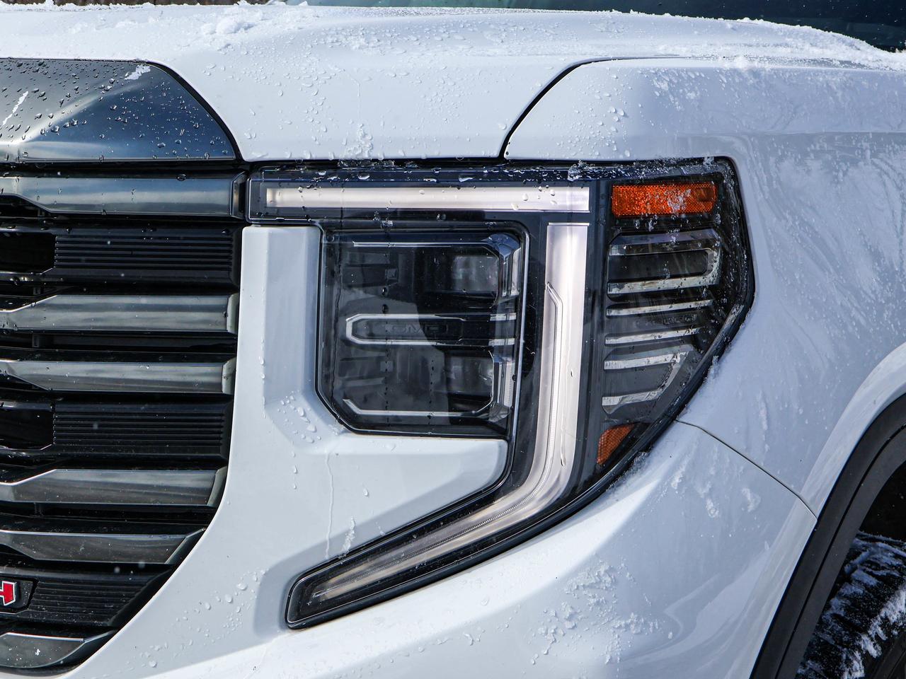 2023 GMC Sierra 1500 AT4 Photo