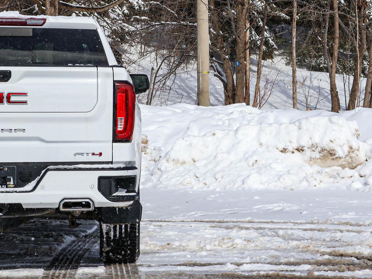 2023 GMC Sierra 1500 AT4 Photo