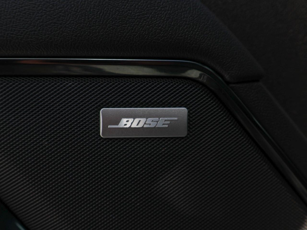 2023 GMC Sierra 1500 AT4 Photo