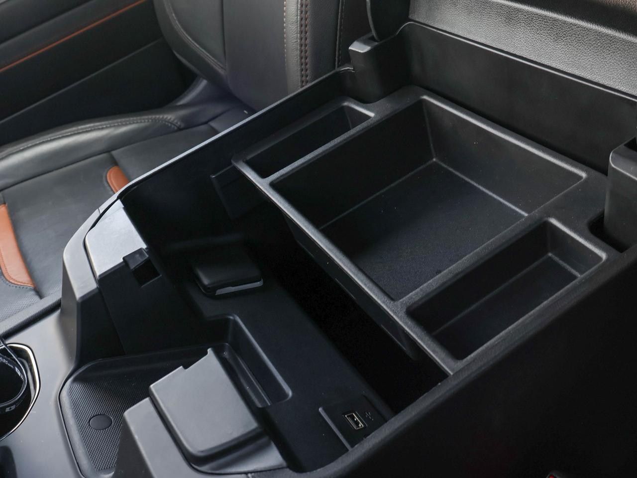 2023 GMC Sierra 1500 AT4 Photo