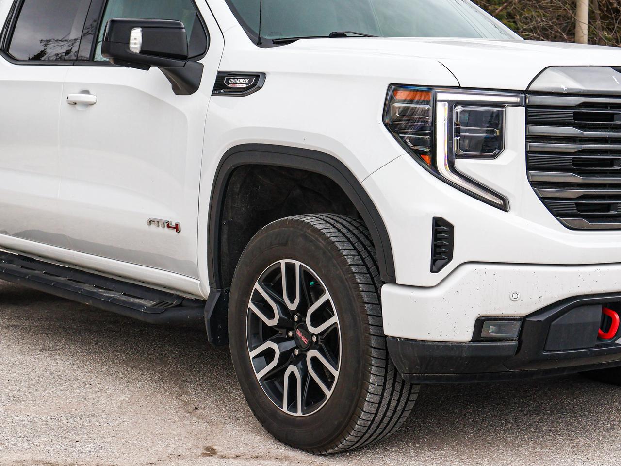 2023 GMC Sierra 1500 AT4 Photo