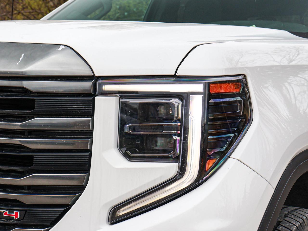 2023 GMC Sierra 1500 AT4 Photo