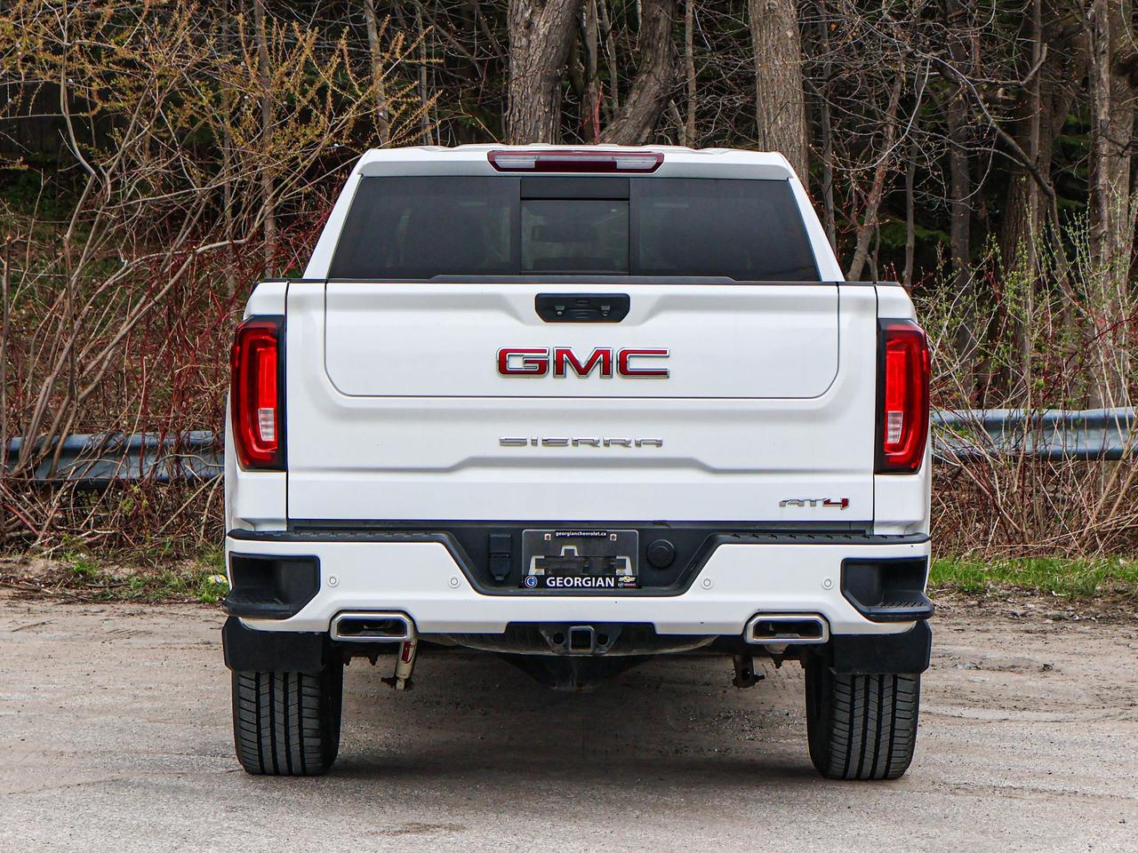 2023 GMC Sierra 1500 AT4 Photo
