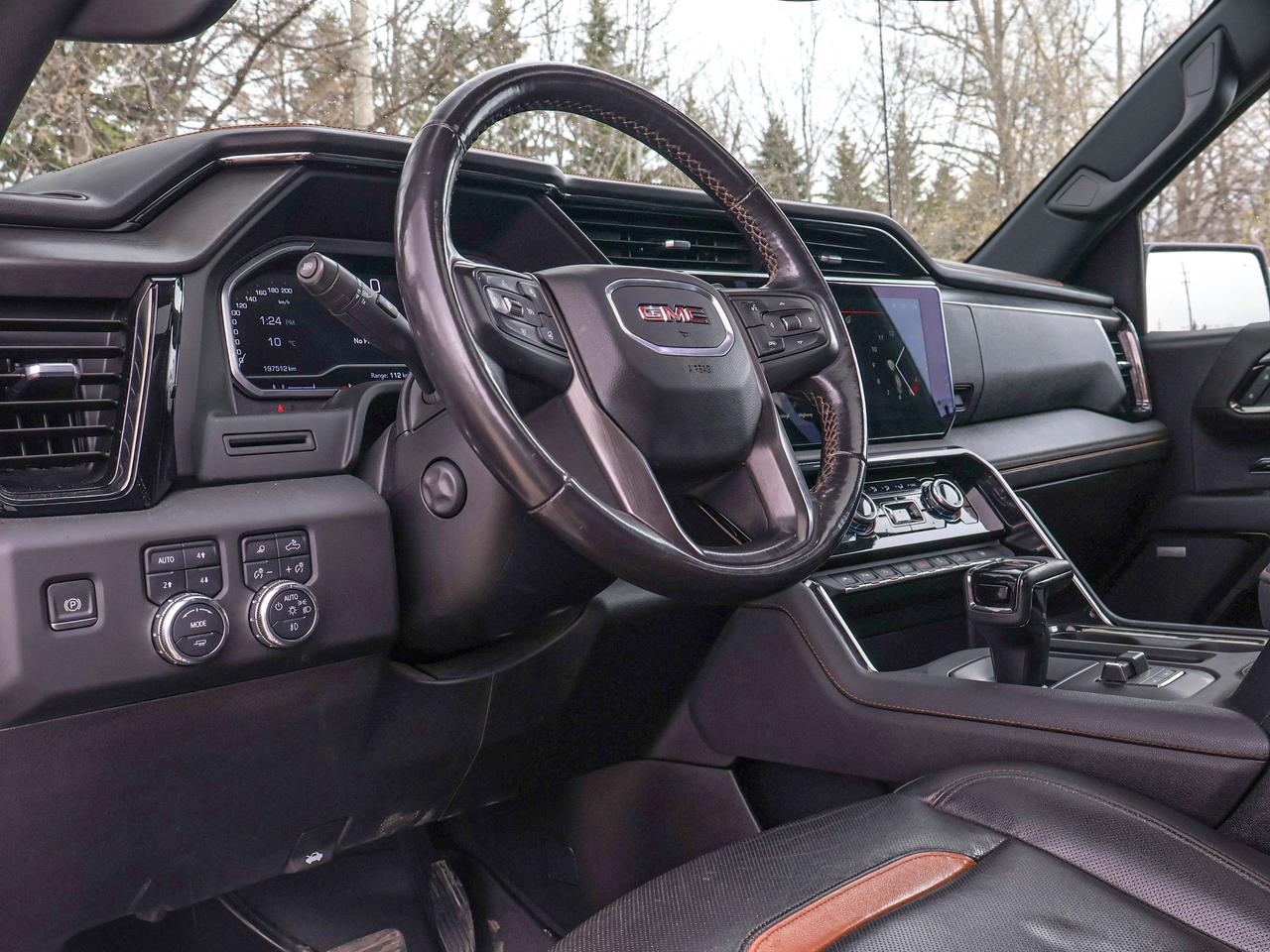 2023 GMC Sierra 1500 AT4 Photo