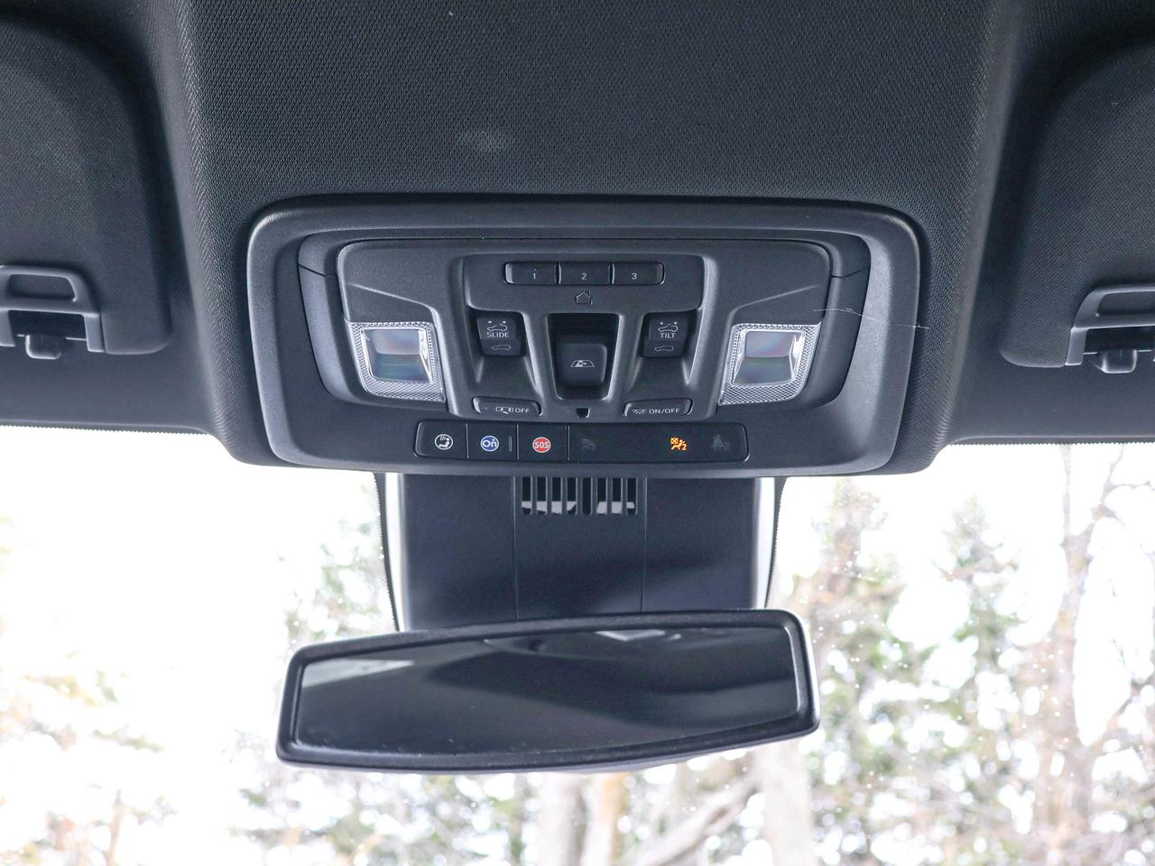 2023 GMC Sierra 1500 AT4 Photo