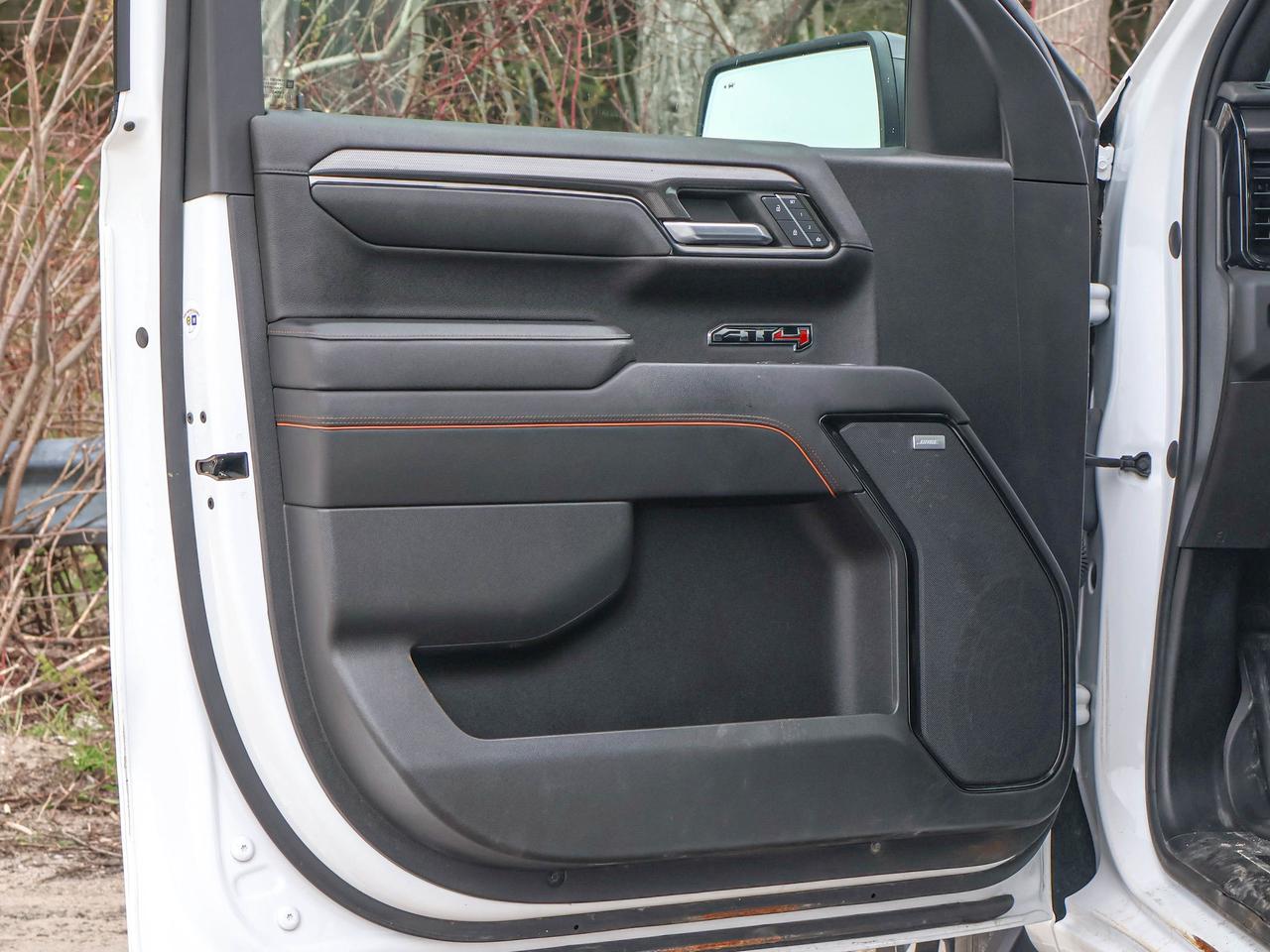2023 GMC Sierra 1500 AT4 Photo