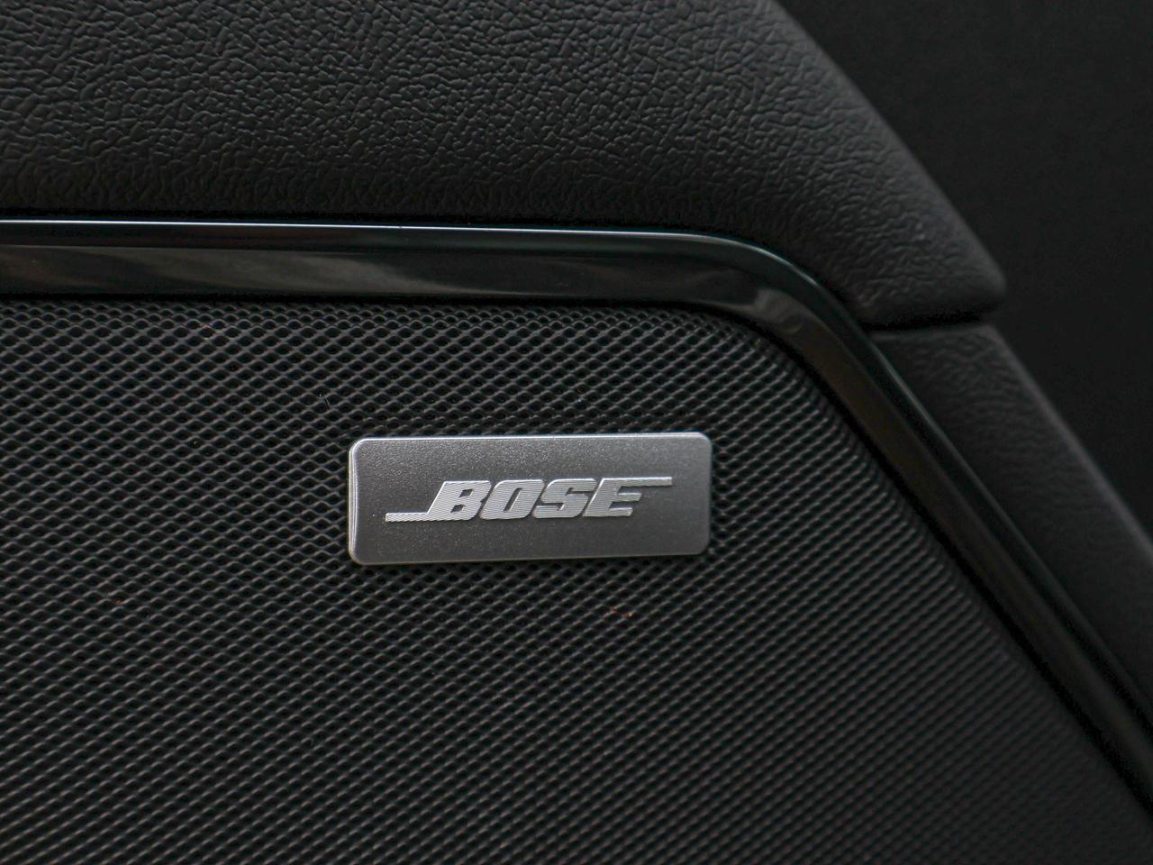 2023 GMC Sierra 1500 AT4 Photo