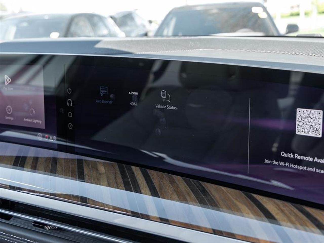 2026 Cadillac Escalade ESV Platinum Sport Photo