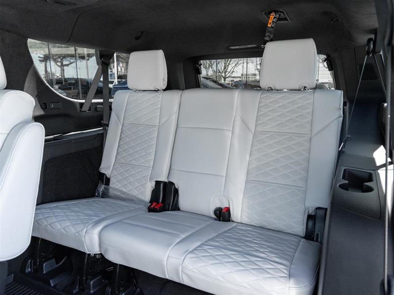 2026 Cadillac Escalade ESV Platinum Sport Photo