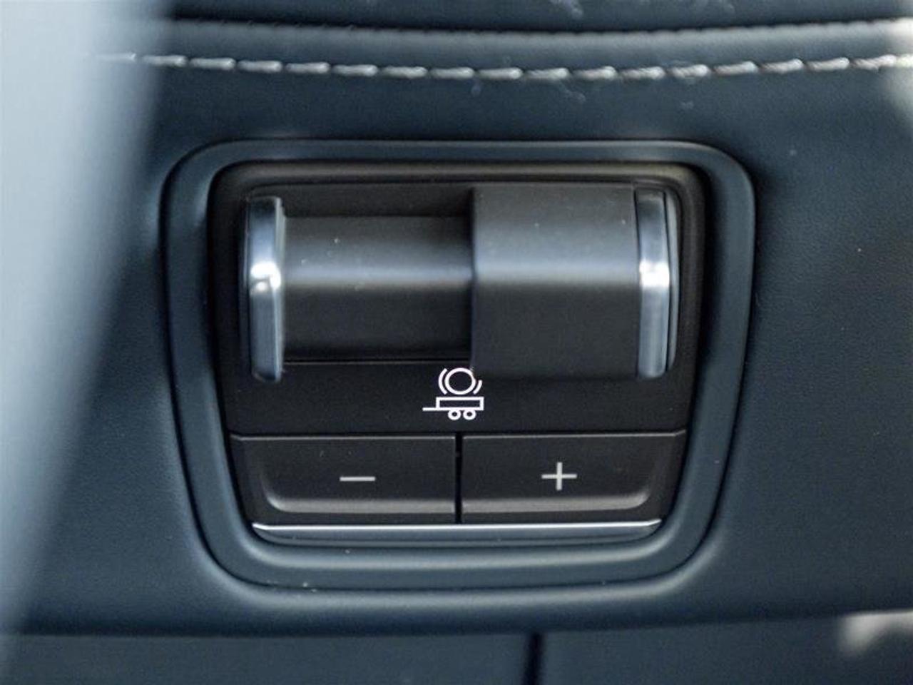 2026 Cadillac Escalade IQ Premium Sport Photo