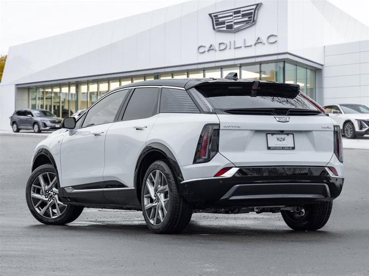 2026 Cadillac OPTIQ Luxury Photo4