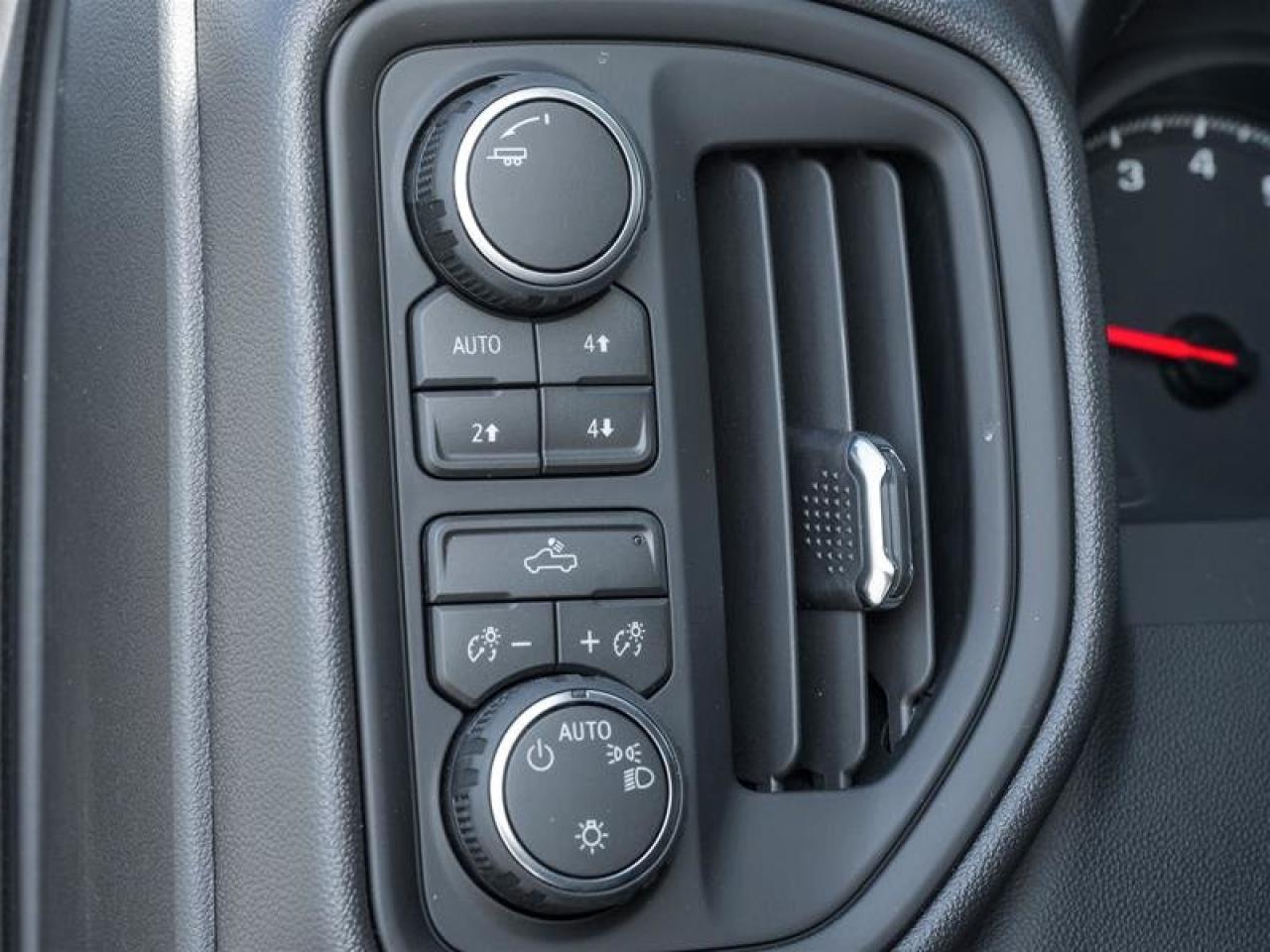 2026 Chevrolet Silverado 1500 Custom Trail Boss Photo