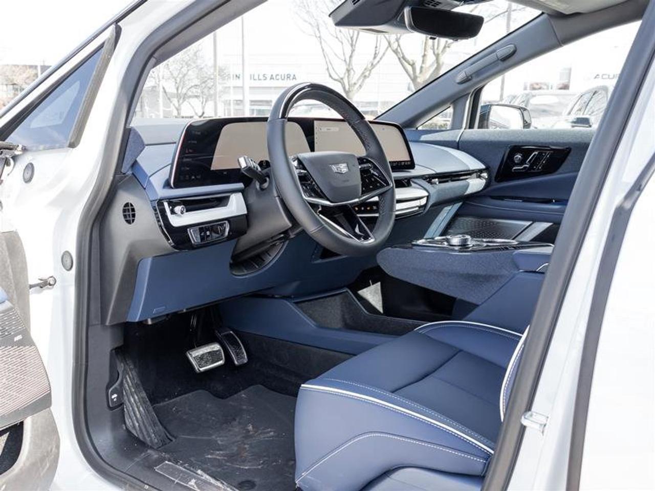 2026 Cadillac OPTIQ Premium Luxury Photo