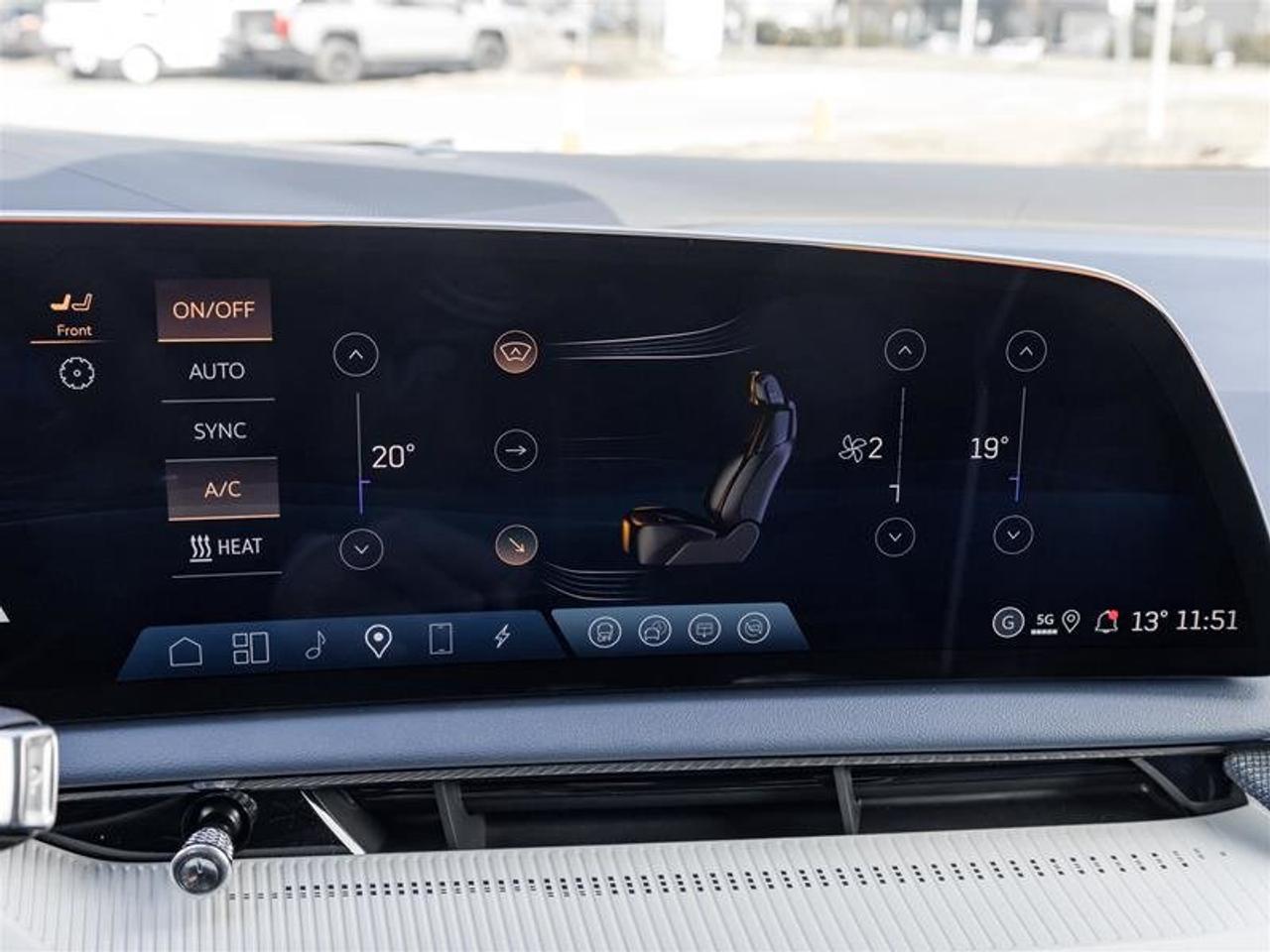 2026 Cadillac OPTIQ Premium Luxury Photo