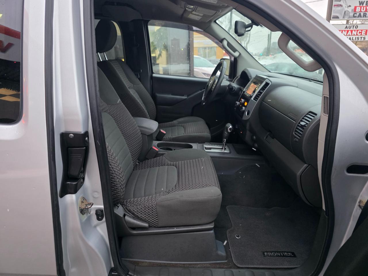 2015 Nissan Frontier SV Backup Camera | Bluetooth Photo