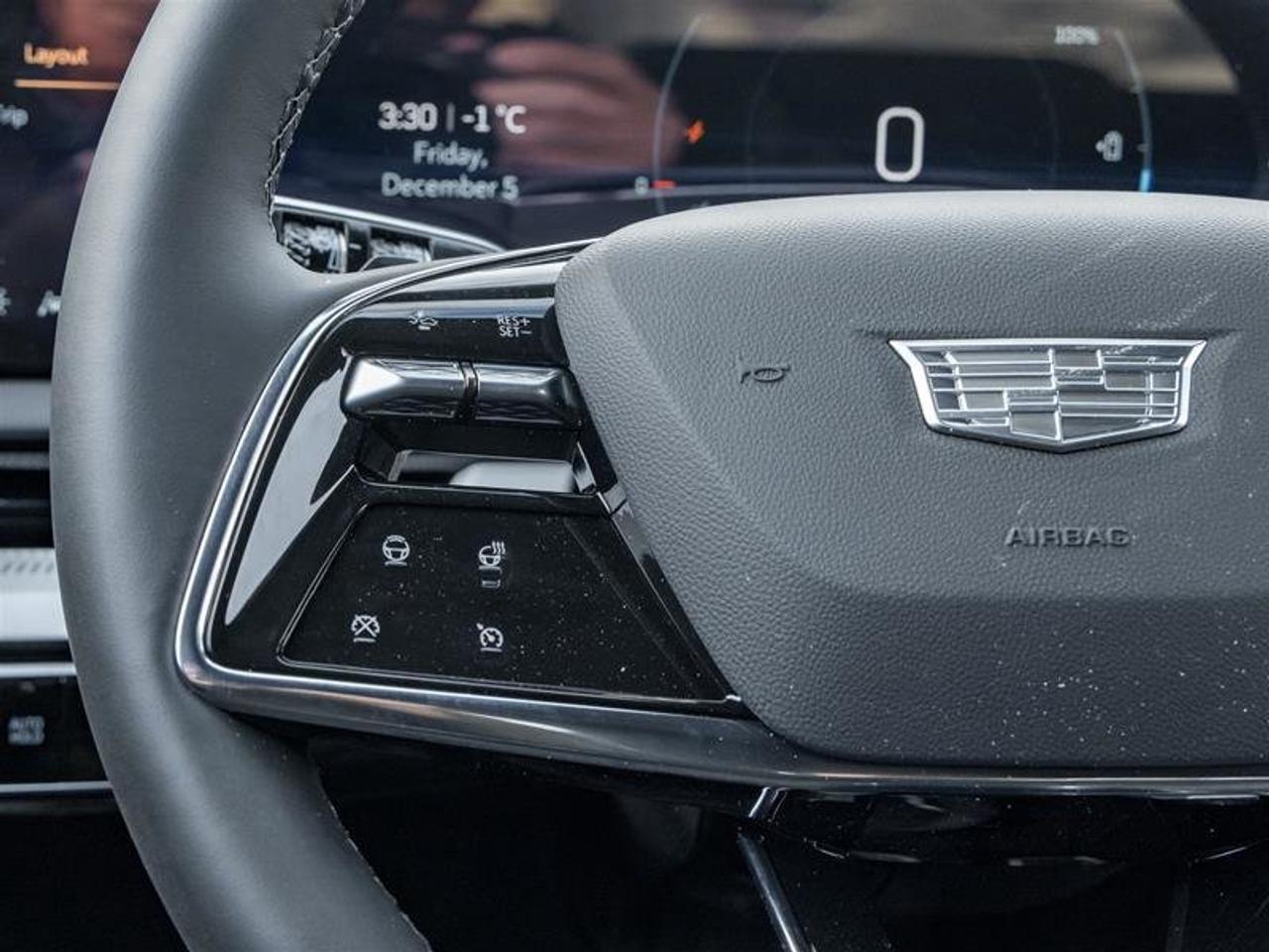 2026 Cadillac OPTIQ Luxury Photo
