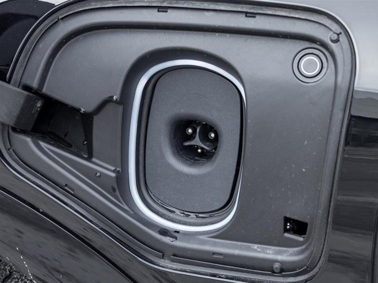 2026 Cadillac OPTIQ Luxury Photo