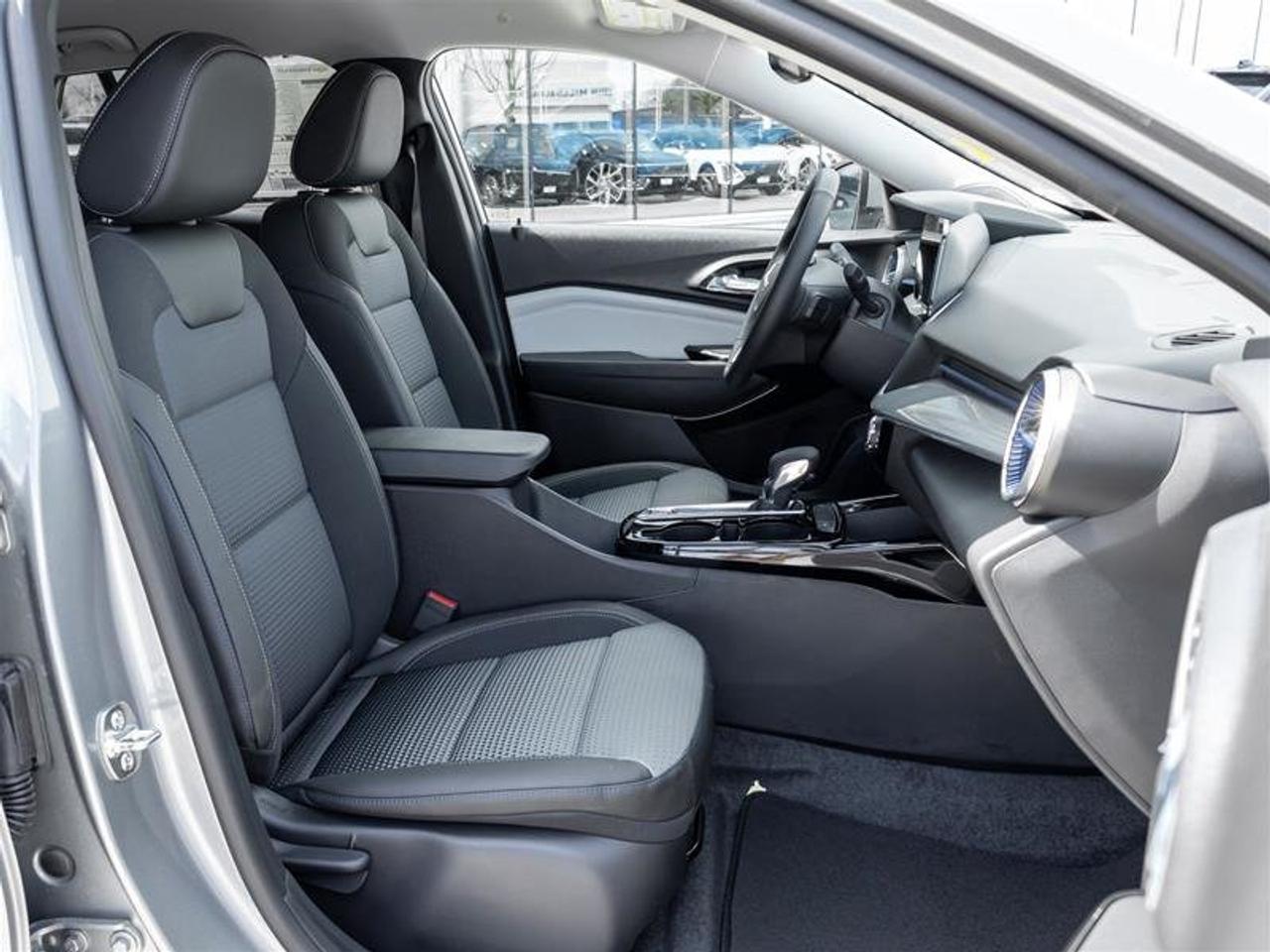 2026 Chevrolet Trax LT Photo