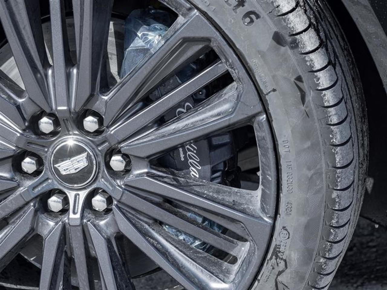 2026 Cadillac LYRIQ LYRIQ-V Premium Photo