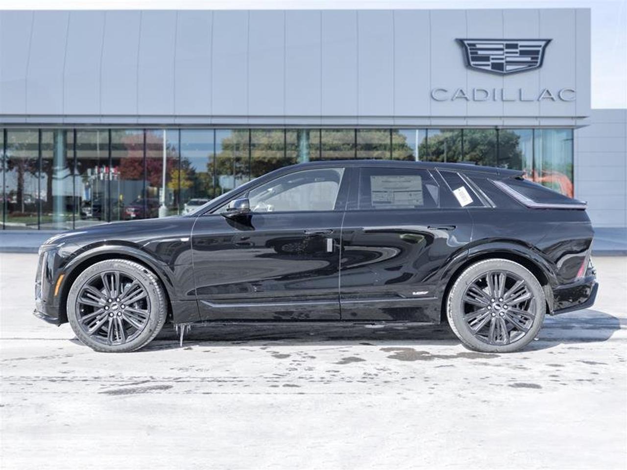 2026 Cadillac LYRIQ LYRIQ-V Premium Photo