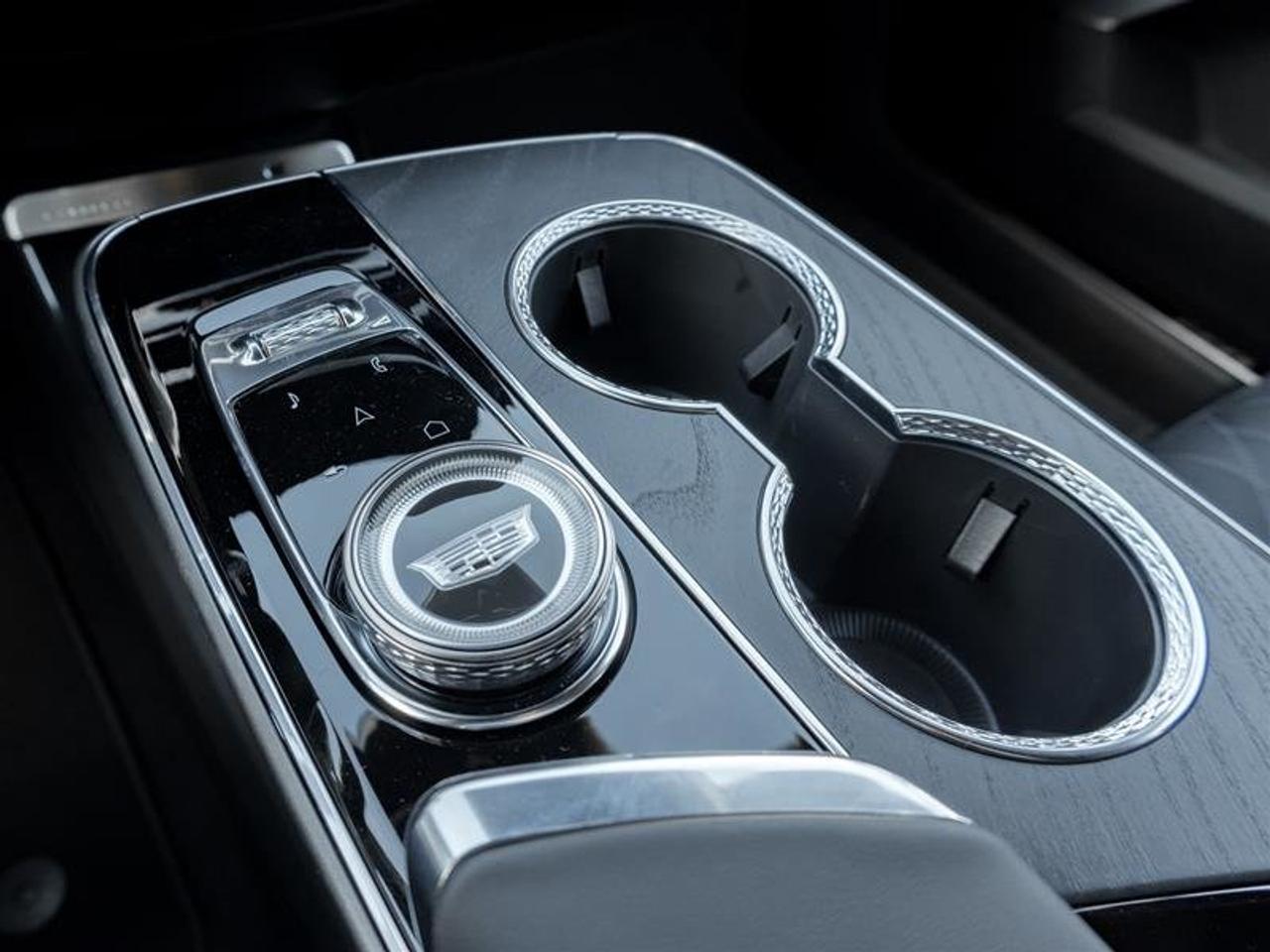 2026 Cadillac LYRIQ LYRIQ-V Premium Photo