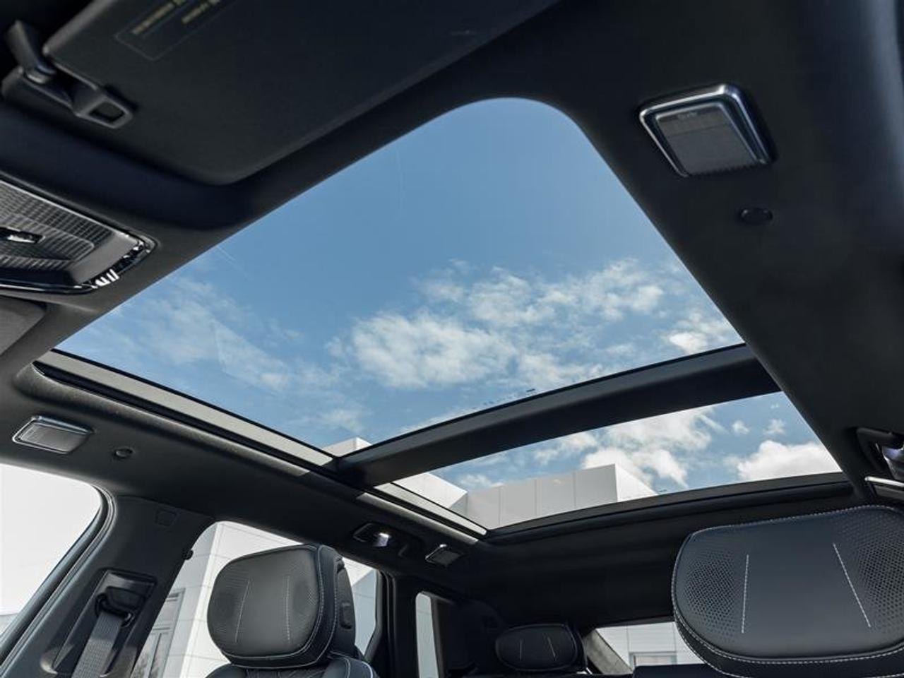 2026 Cadillac LYRIQ LYRIQ-V Premium Photo