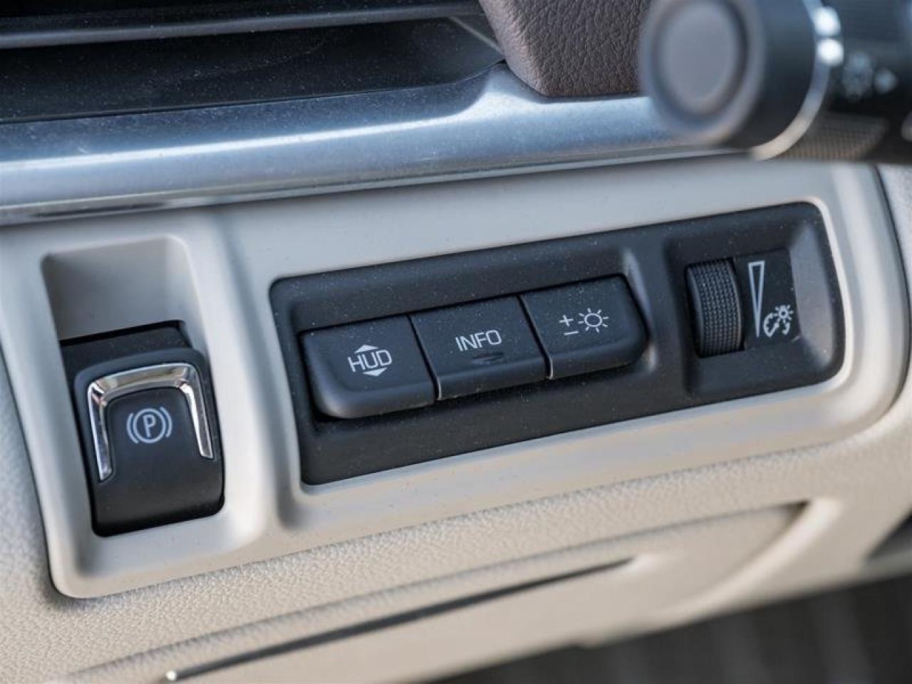 2015 Cadillac XTS AWD PREMIUM Photo