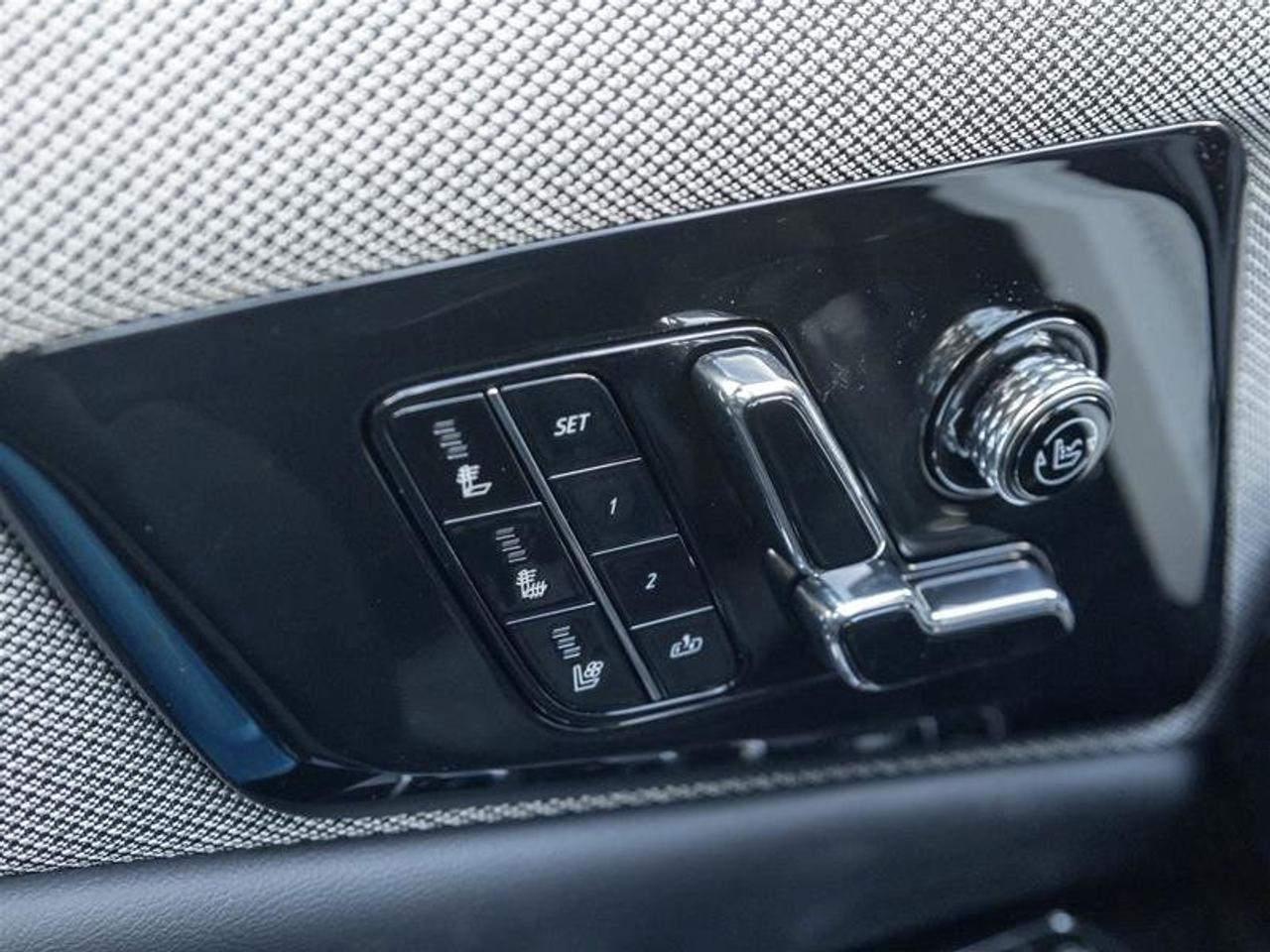 2026 Cadillac OPTIQ Premium Luxury Photo