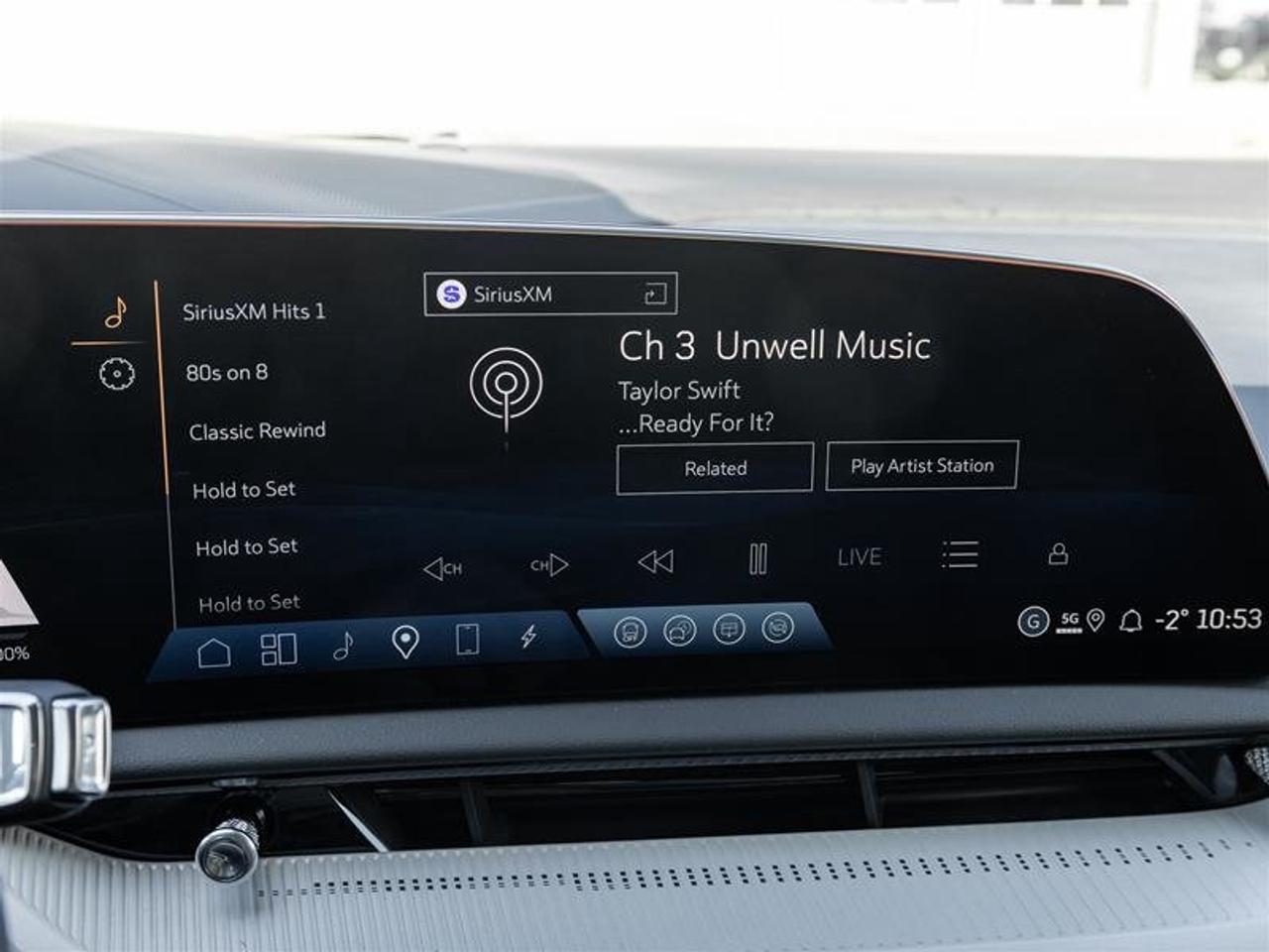 2026 Cadillac OPTIQ Premium Luxury Photo