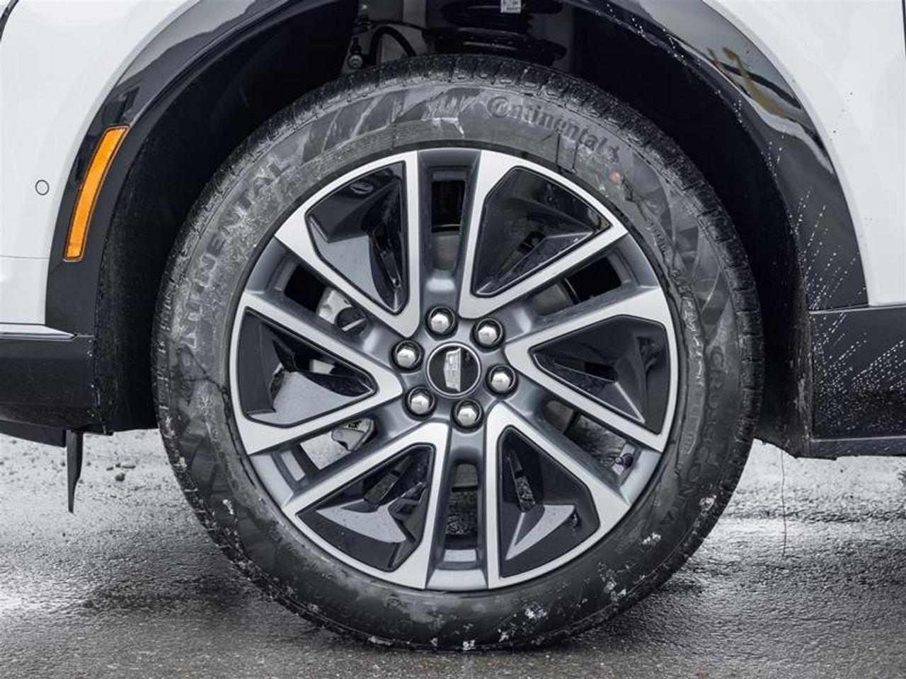2026 Cadillac OPTIQ Sport Photo3