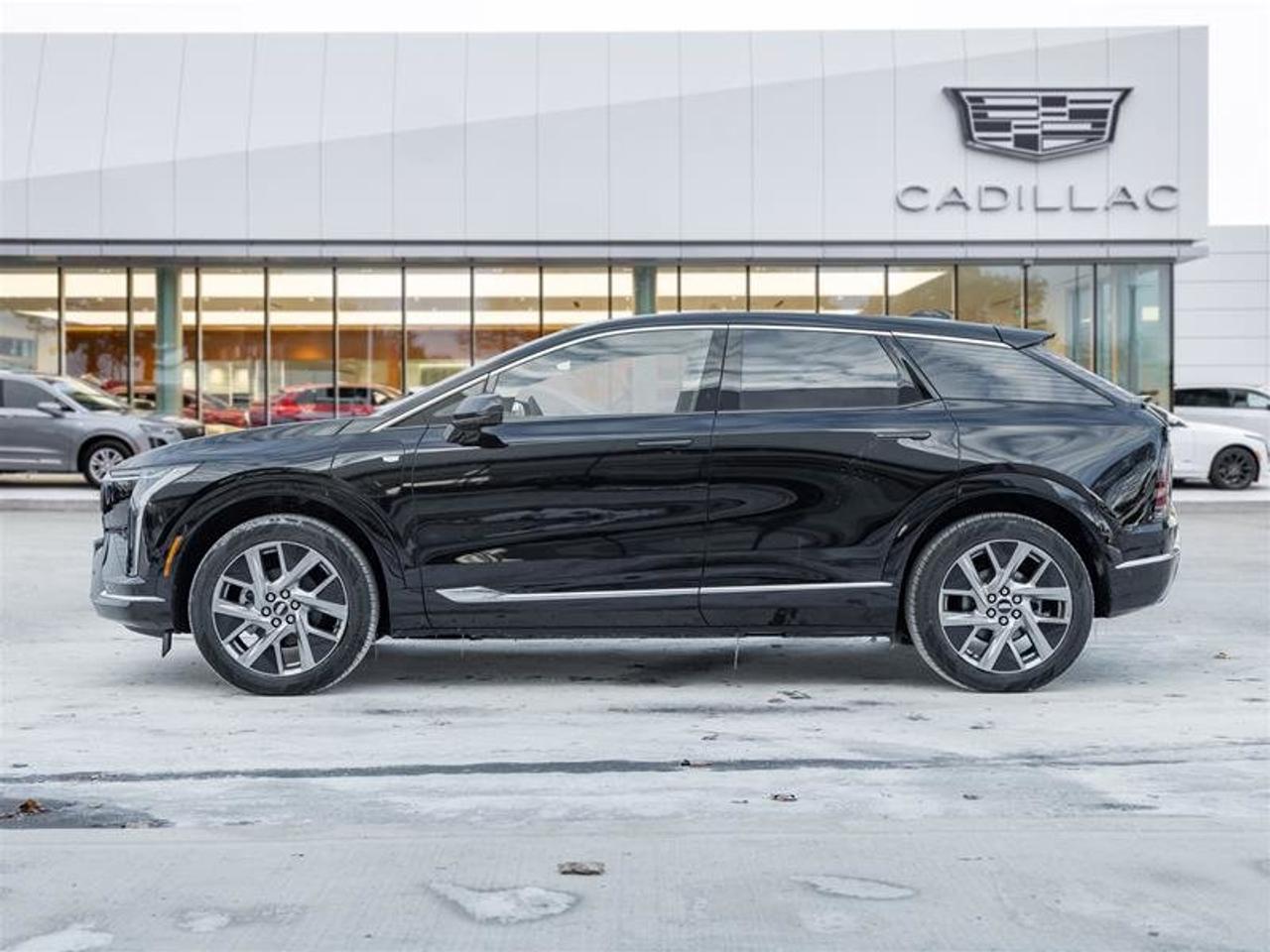 2026 Cadillac OPTIQ Luxury Photo