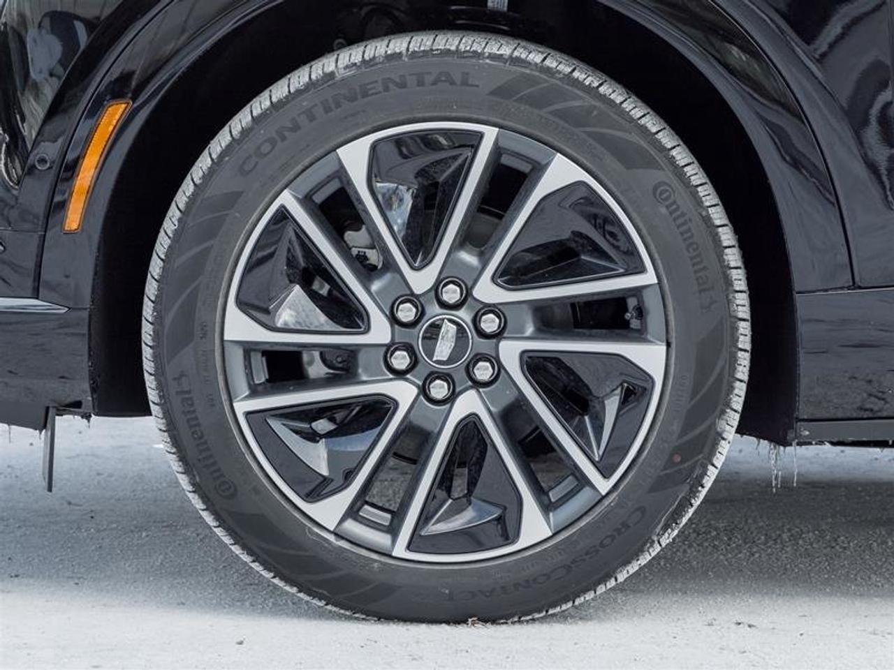 2026 Cadillac OPTIQ Sport Photo4