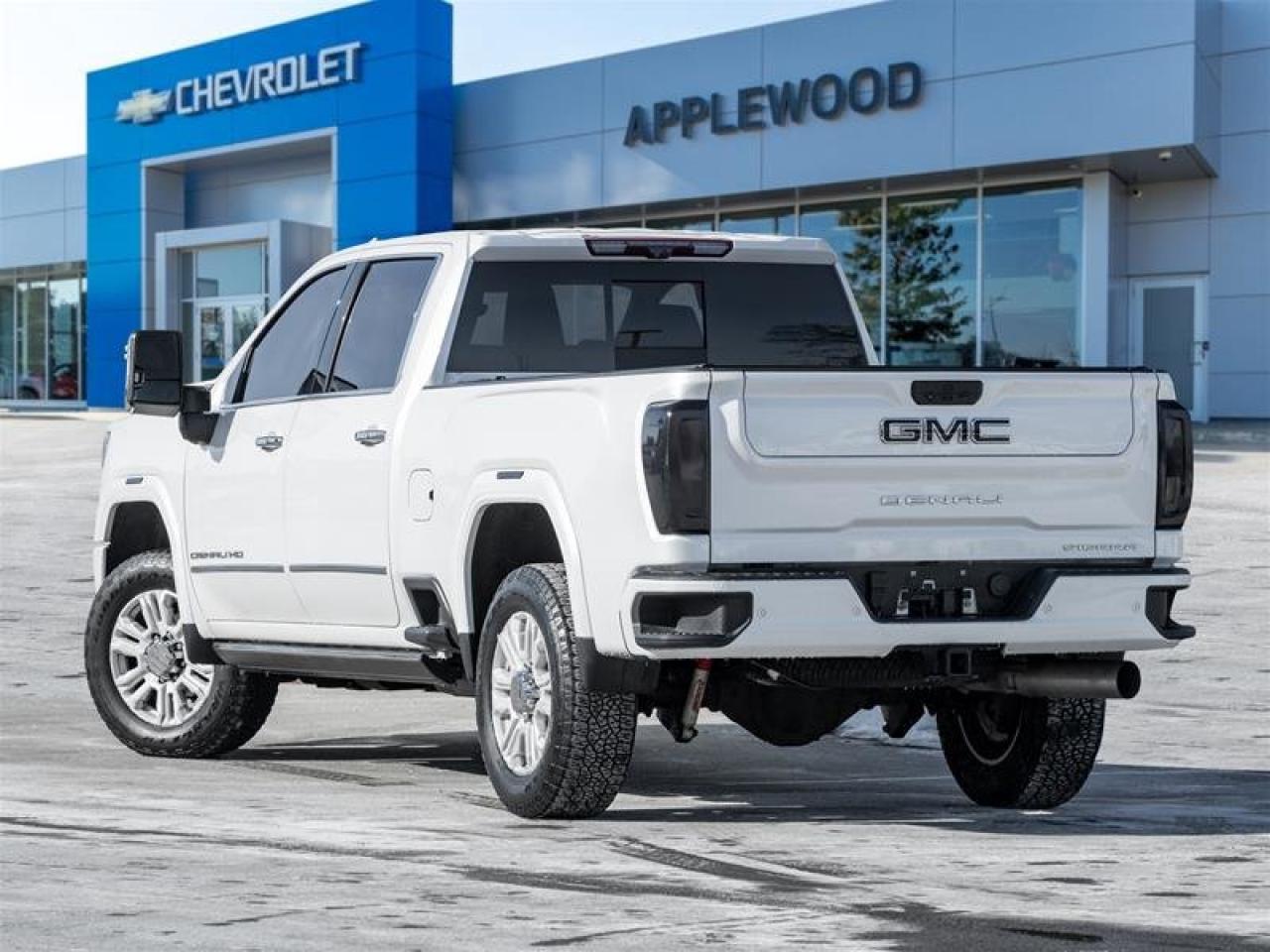 2023 GMC Sierra 2500 Crew Cab 4x4 Denali Standard Box Photo