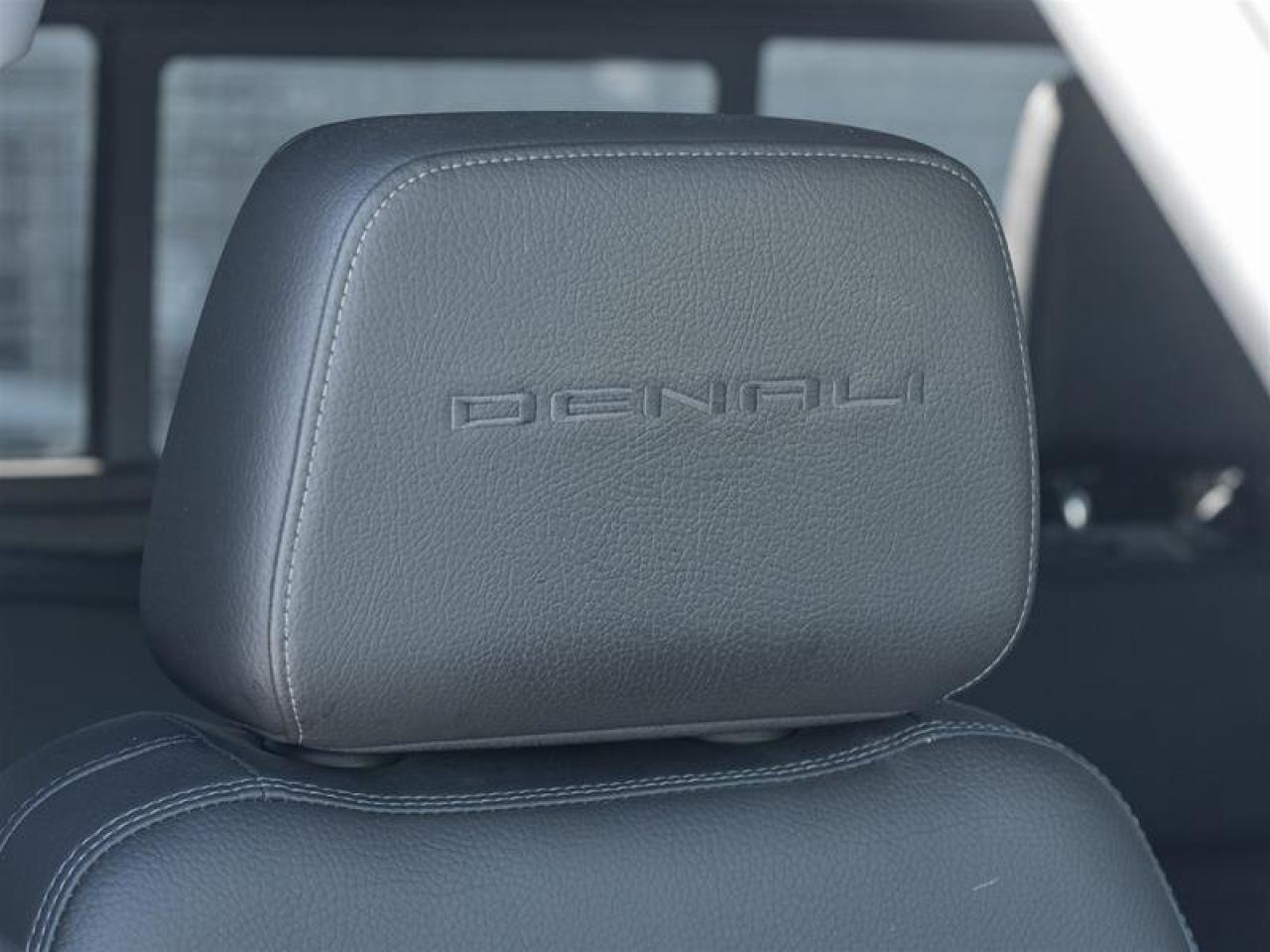 2023 GMC Sierra 2500 Crew Cab 4x4 Denali Standard Box Photo