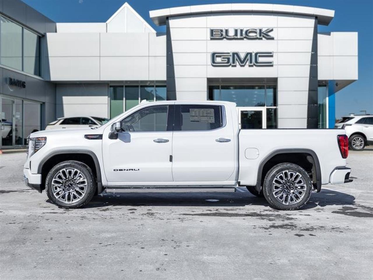 2026 GMC Sierra 1500 Denali Ultimate Photo2